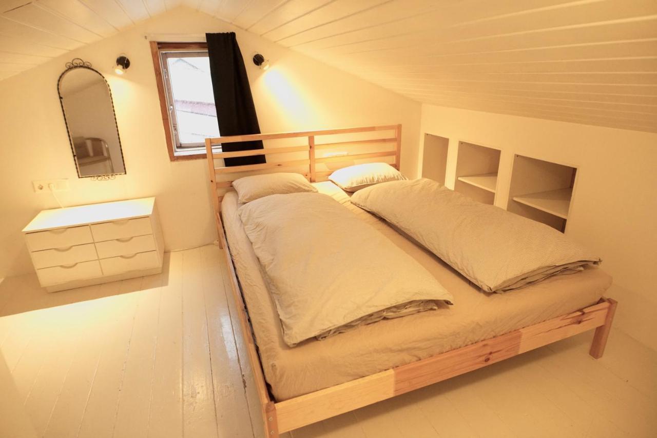 Cozy On The Strip Apartment Рейкявик Екстериор снимка
